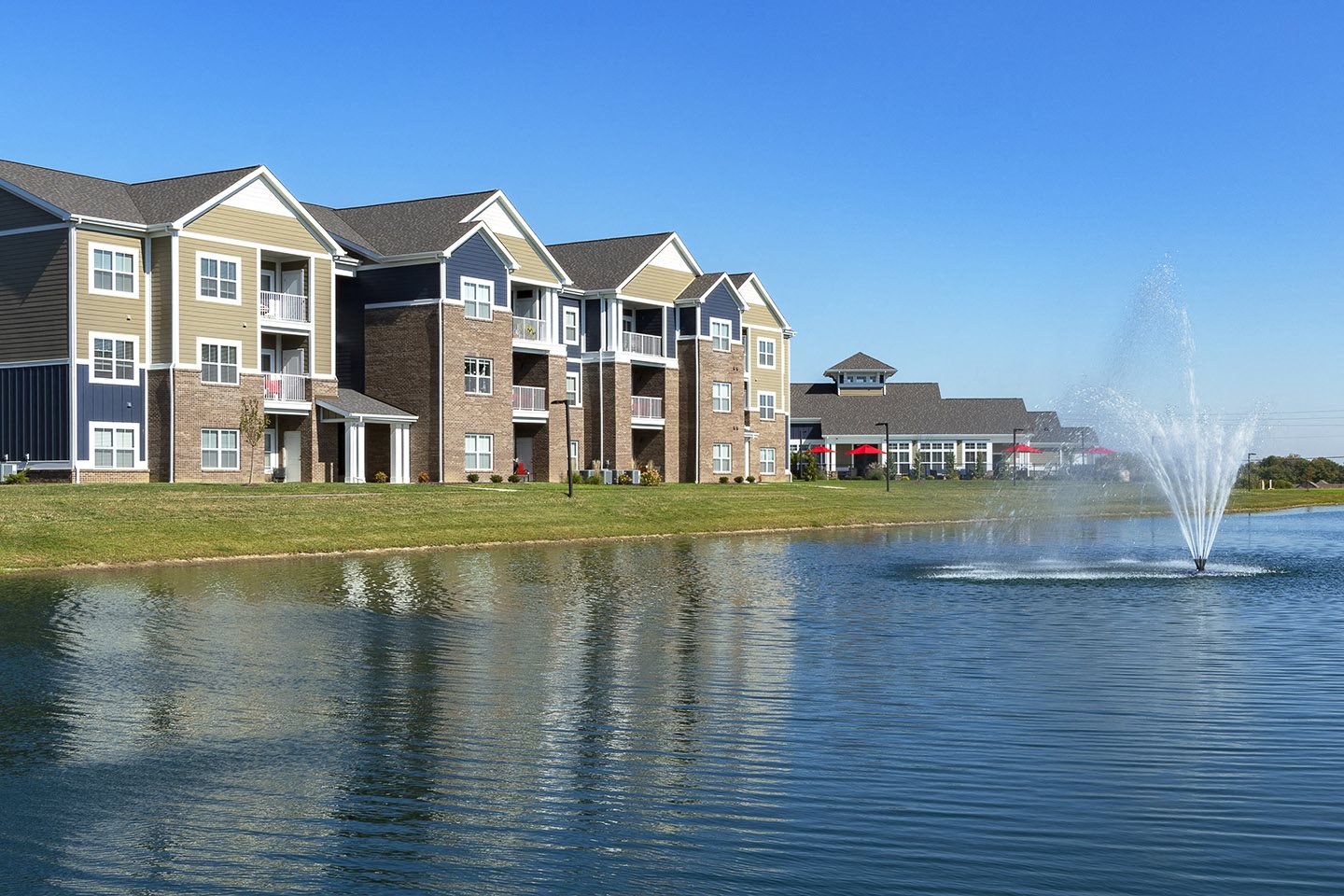 Apartments for Rent in Shiloh, IL Thirteen01 at Hartman Lakes